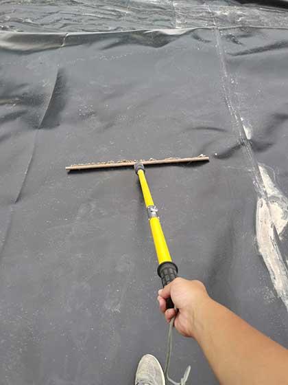 土工(gong)膜電(dian)火花(hua)檢測(ce)圖片